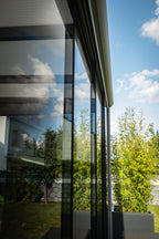 Alumera_Glasschiebetueren_schraege_Ansicht